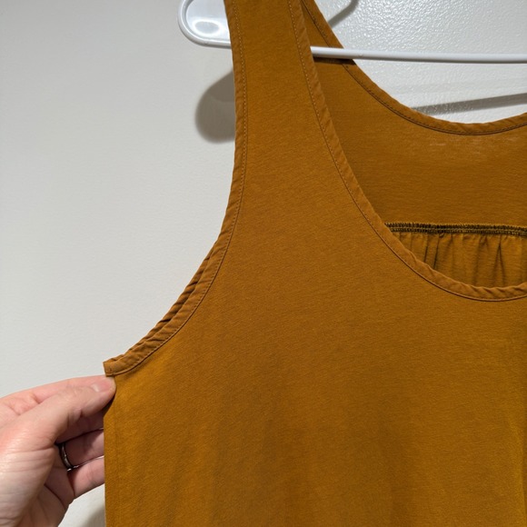 Everlane The‎ Weekend Tiered Midi Dress Large L Mustard Flowy Casual Everyday - Picture 9 of 9